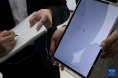 <b>”法国青年凯拉·卡克西奥吕正在分享他加入第四</b>